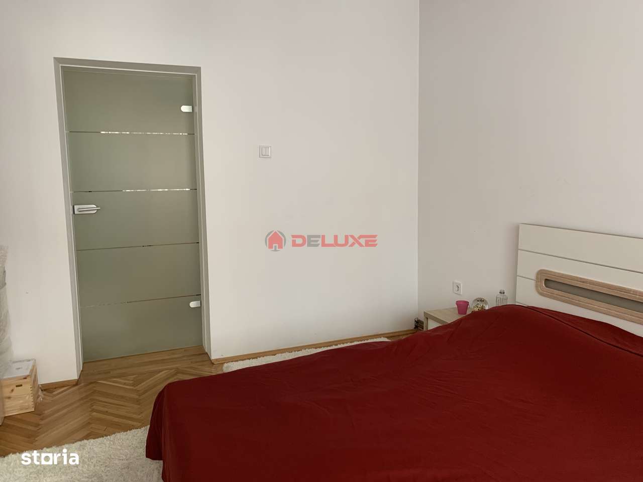 Casă / Vilă cu 6 camere în zona Sud-Est-11