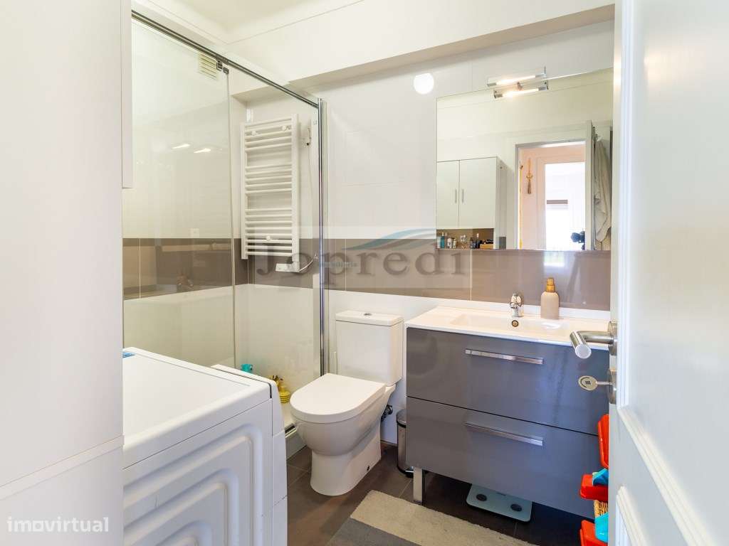 Apartamento T2+1 Duplex com terraço e vista mar-13