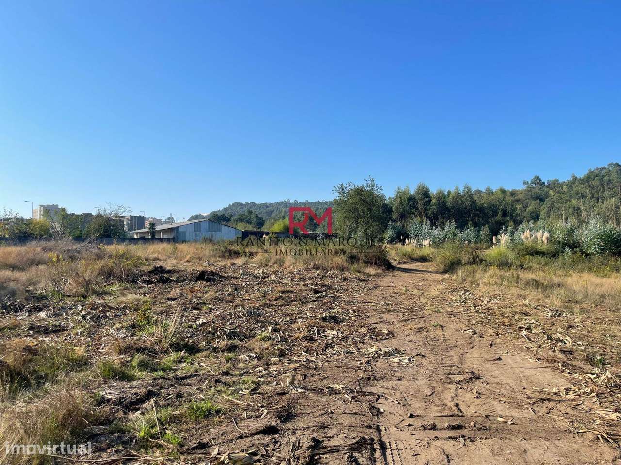 TERRENO COM 13.500M2 PARA CONSTRUÇÃO - LAGUEIRÕES, VALONGO - Grande imagem: 4/20