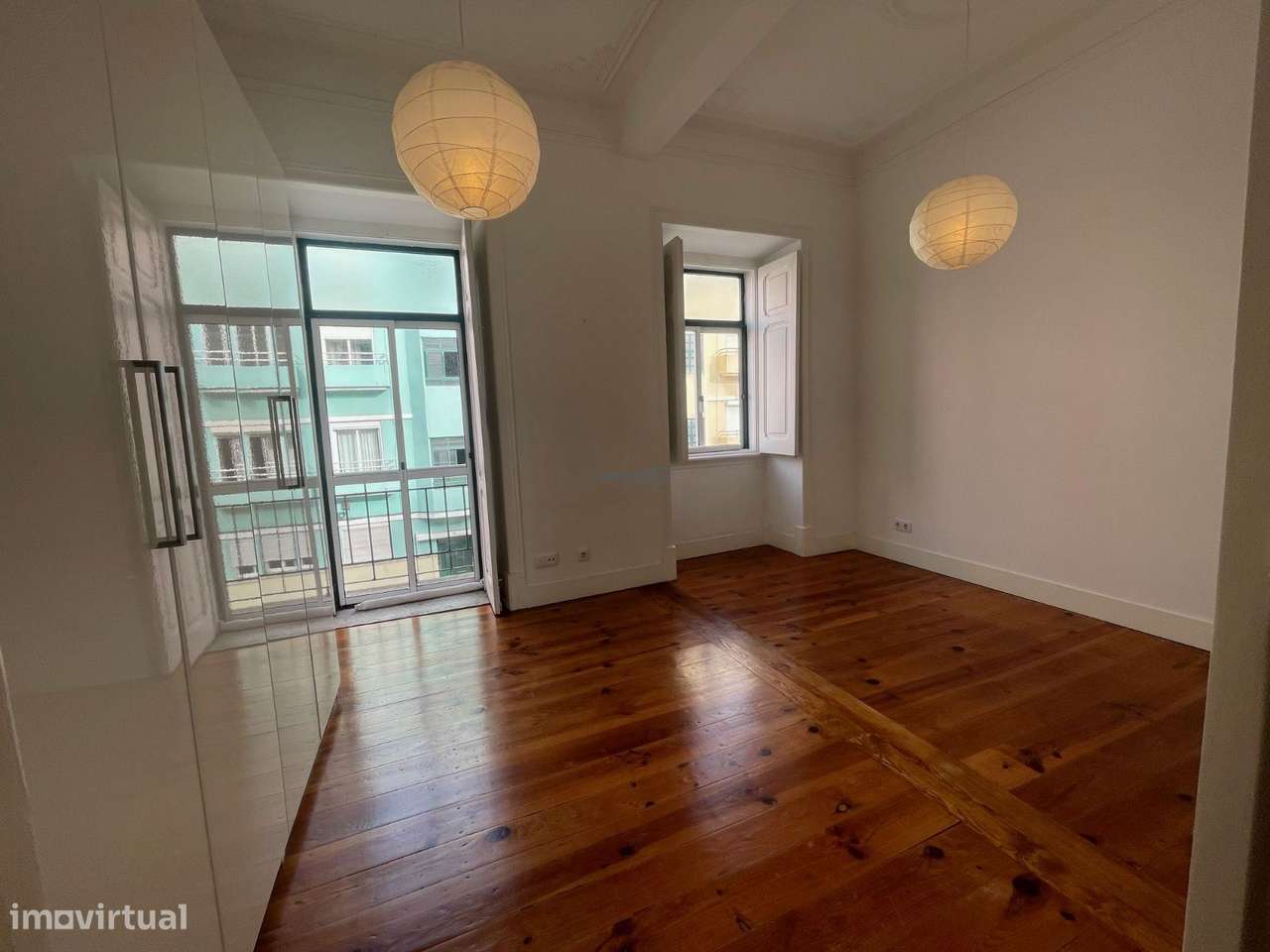 Excelente T2 para venda ao pé de Sete Rios-5