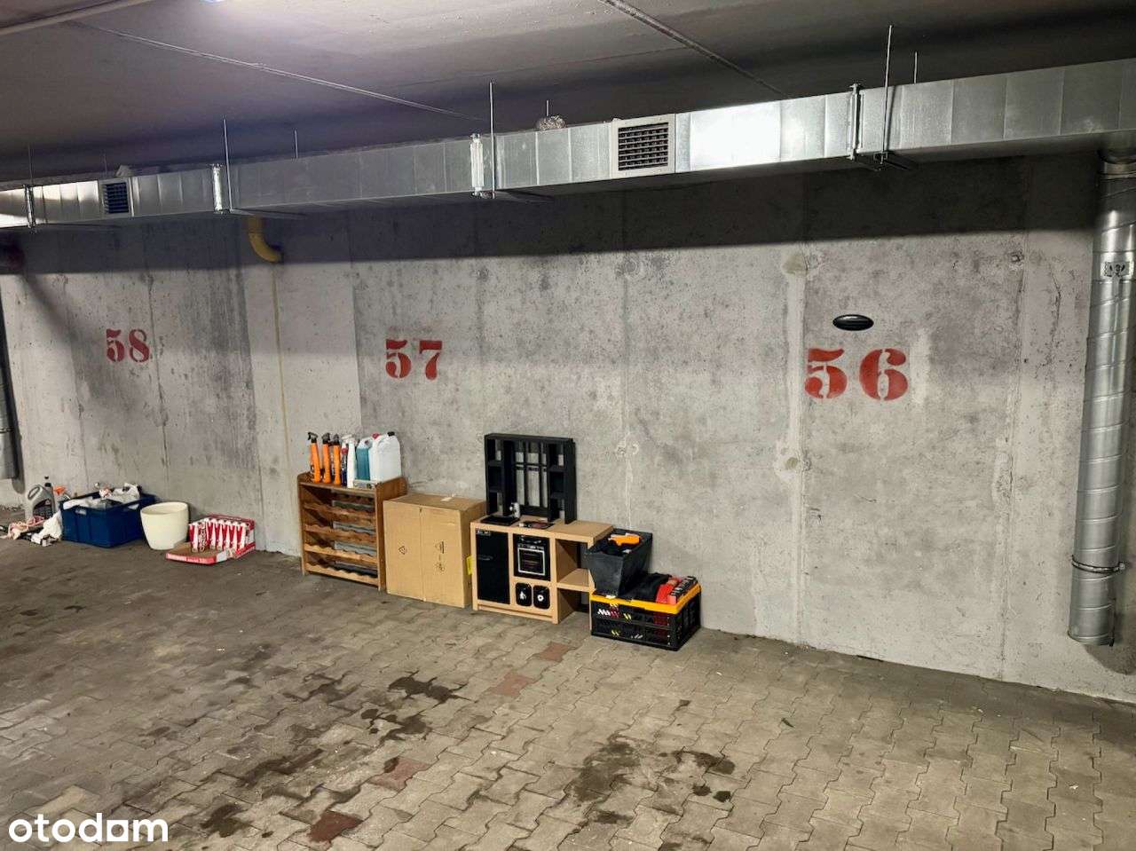 Miejsce Postojowe Hala Garażowa, Daszyńskiego-10