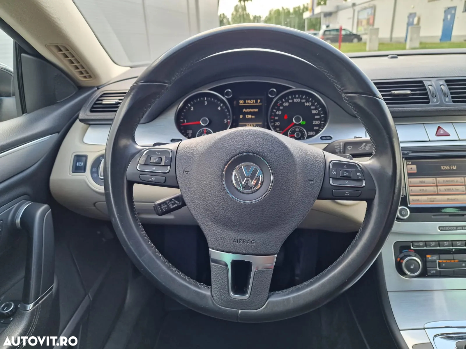 Volkswagen Passat CC 2.0 TDI DSG Exclusive - 13