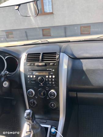 Suzuki Grand Vitara 1.9 DDiS Comfort - 13