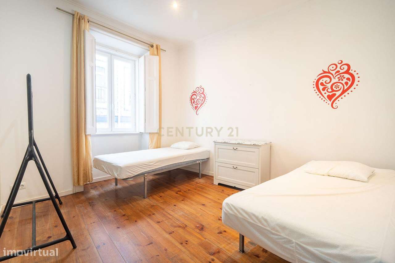 Oportunidade para adquirir prédio de 2 pisos (funcionou em regime AL) - Grande imagem: 5/30