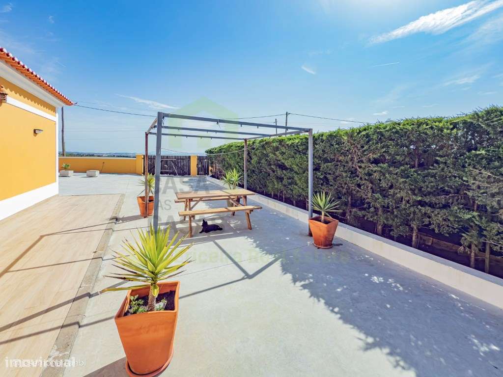 Vende Moradia T8, Ericeira 15 Km, A Casa das Casas-49