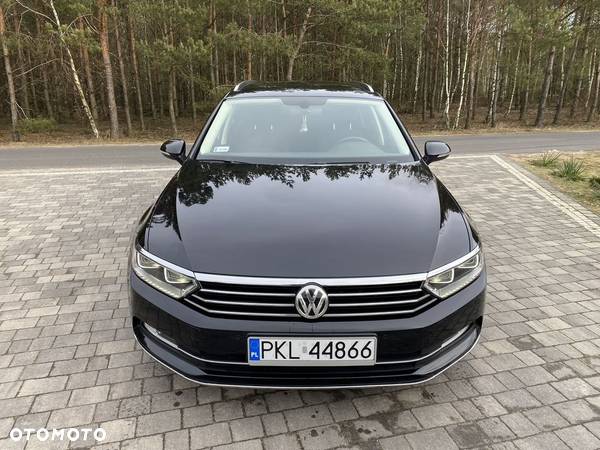 Volkswagen Passat 1.6 TDI (BlueMotion Technology) DSG Comfortline - 2