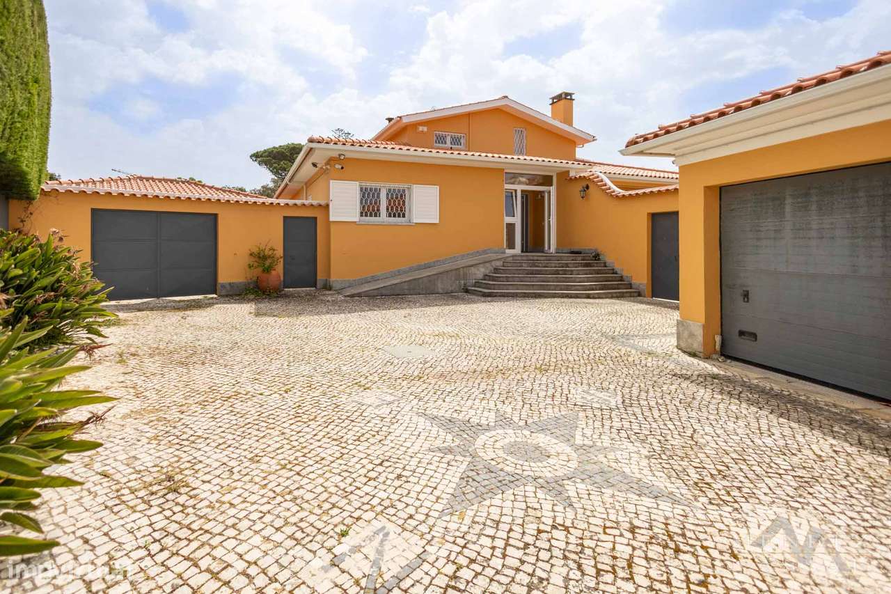 Private Estate - Multi Family - Estoril Villa-47