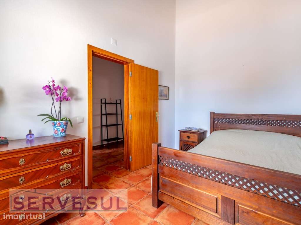 Luxuosa Moradia de luxo de 2 andares composta por 4 quartos, com um...-19