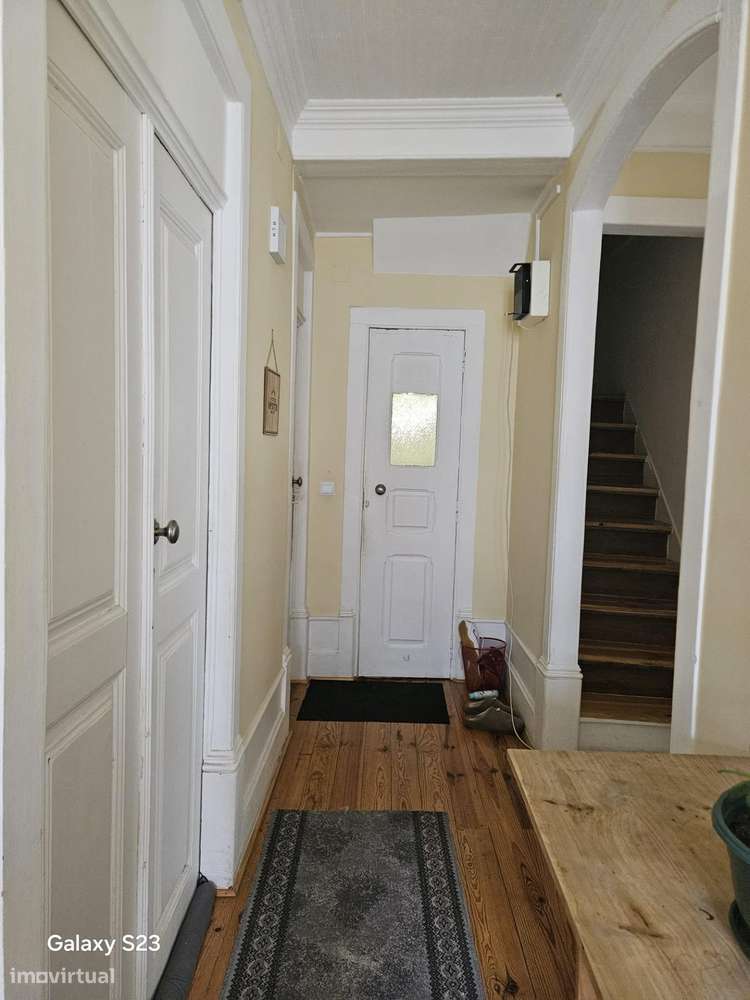 Edifício Junto ao polo das engenharias na covilhã-14