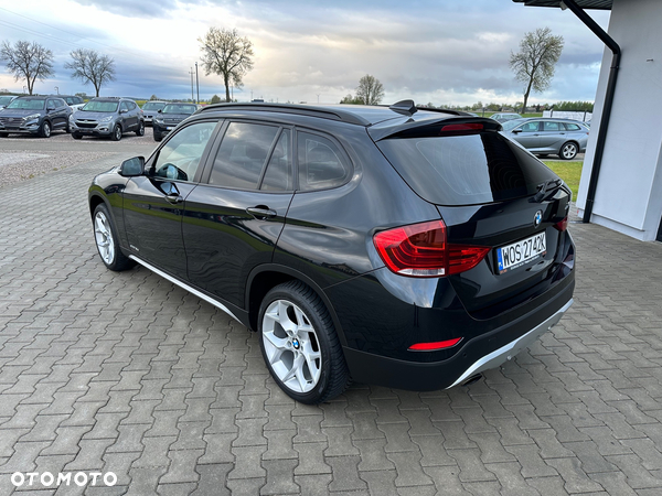 BMW X1 sDrive18d xLine - 11