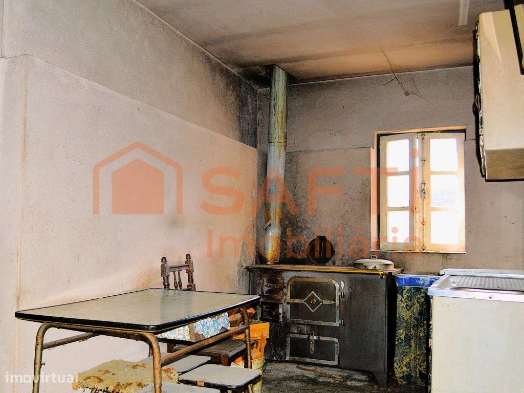 Moradia Térrea T3 , em Lapa do Lobo-13