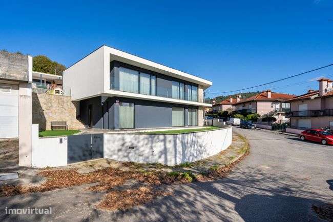 Moradia, 435 m², Moure - Grande imagem: 4/48