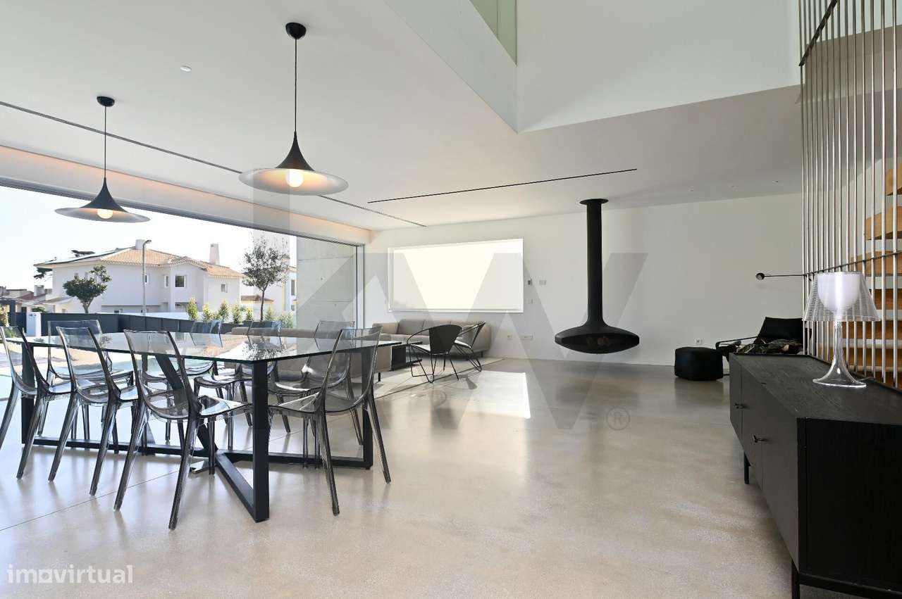 Moradia T5 em estilo indústrial na Aldeia do Juso - Grande imagem: 3/30