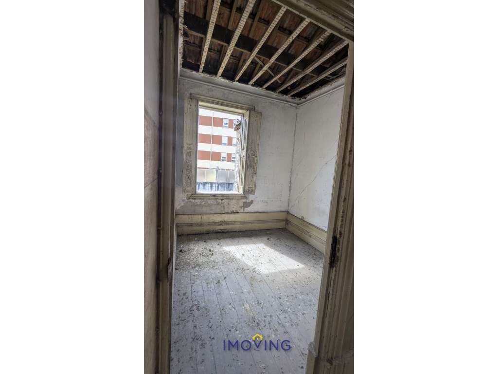 Prédio para remodelar - 3 pisos - jardim- centro do Porto-5