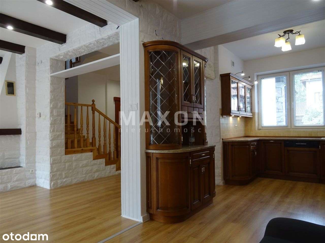 Przy metrze Kondratowicza, po remoncie - Pełny obrazek: 4/18