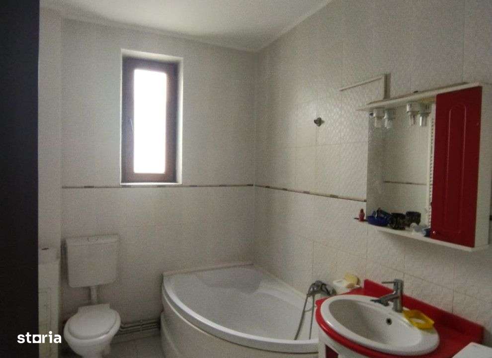 Casa 5 camere Copou , 213 metri Cod:146435 - Imagine principală: 4/11