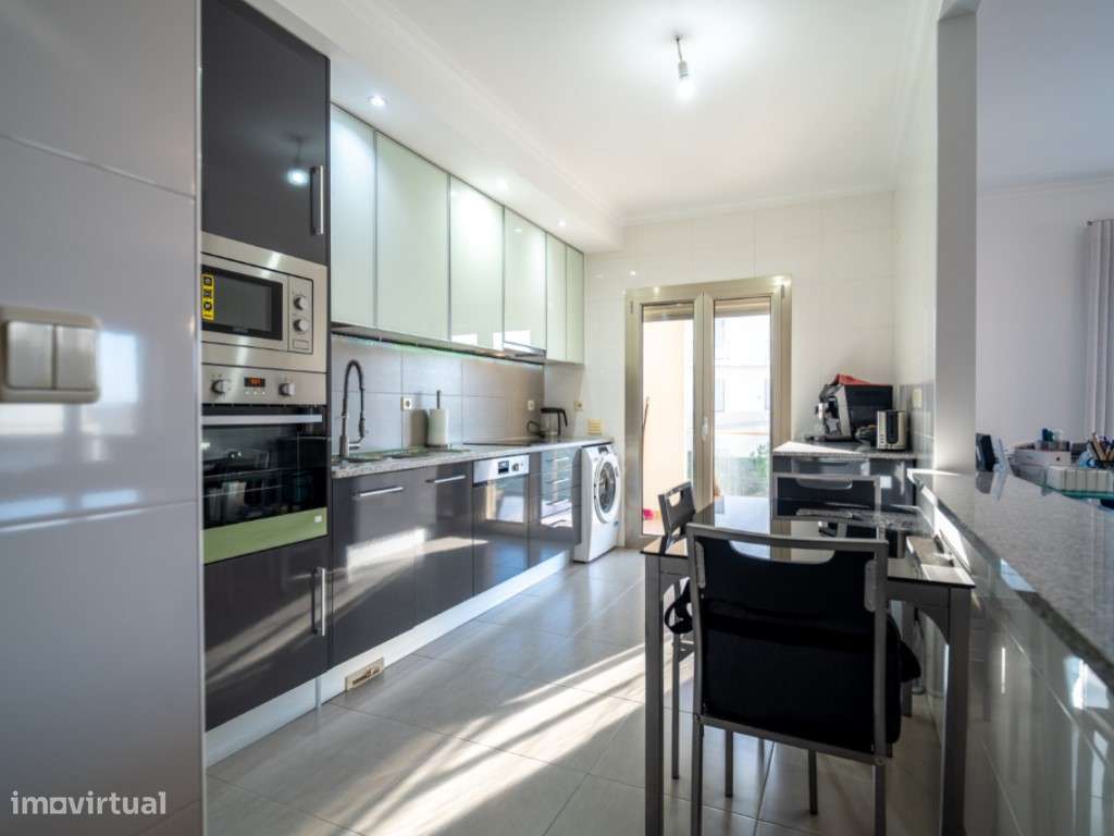 Apartamento T3 de excelentes àreas numa zona residencial calma da N...-13