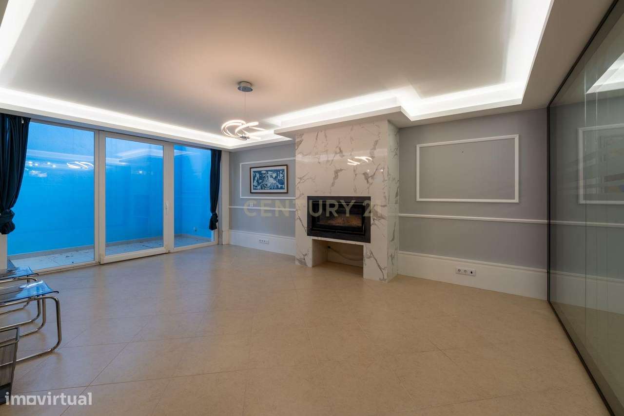 Moradia no Condomínio Privado da Penha Longa-38