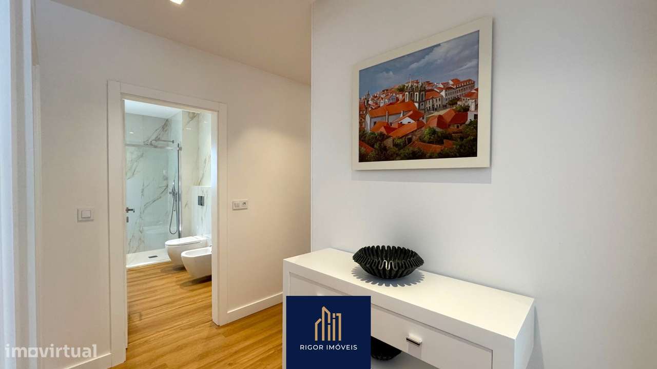 Apartamento T4 Zona Balnear Póvoa de Varzim, Avenida Santos Graça-26