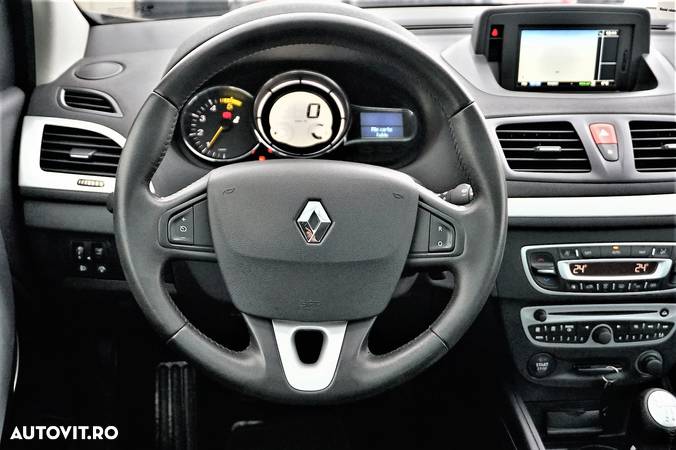 Renault Megane III Coupe 1.9 dCi - 19