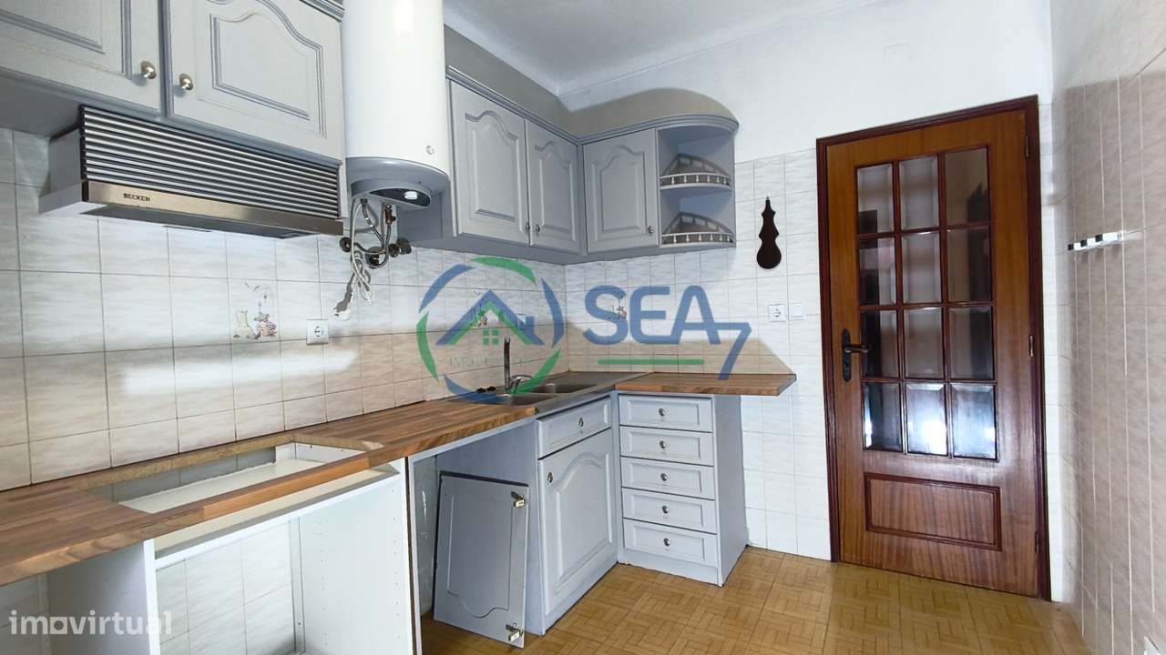 Apartamento T2 na praia da Amorosa, Chafé-6