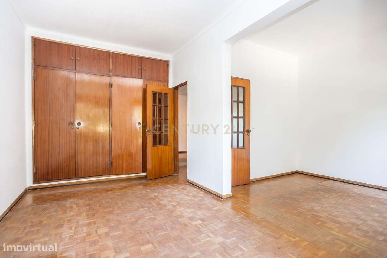 Apartamento T2+1 Quinta Alves da Silva-11