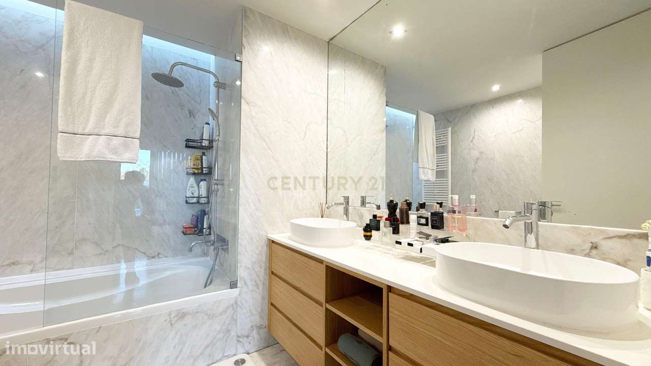 Moradia Térrea de Luxo com Piscina Aquecida e Jacuzzi a 2 km da Praia-43