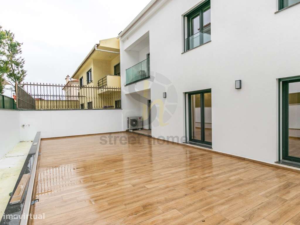 T3 Novo com Terraço e Box | Parede | A 2 minutos da Praia-37
