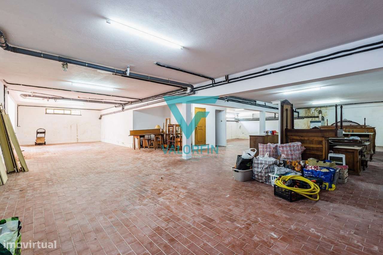 MORADIA T9 com 2.500m² de Terreno no Centro de Vermoil | Pombal-36