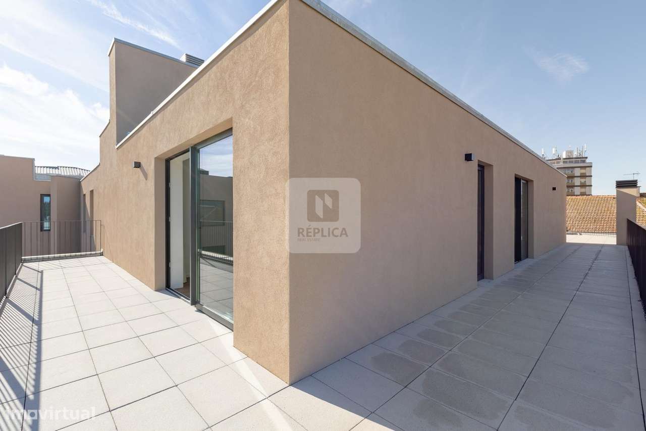 Penthouse T4 com Vista Panorâmica no Centro de Vila Nova de Gaia-45