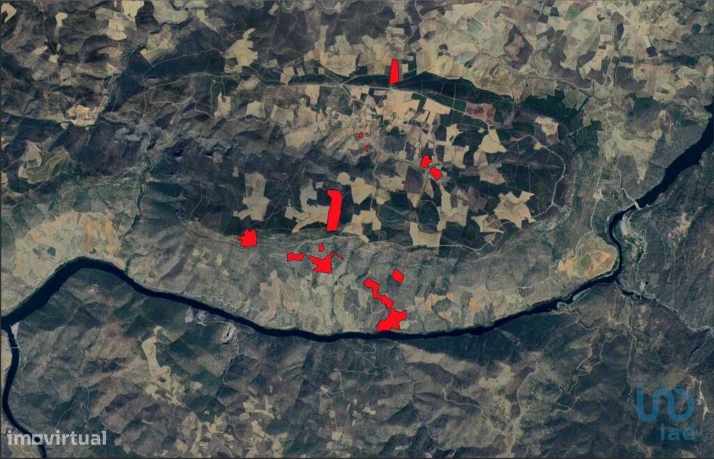 Terreno em Poiares de 818500,00 m2 - Grande imagem: 1/30
