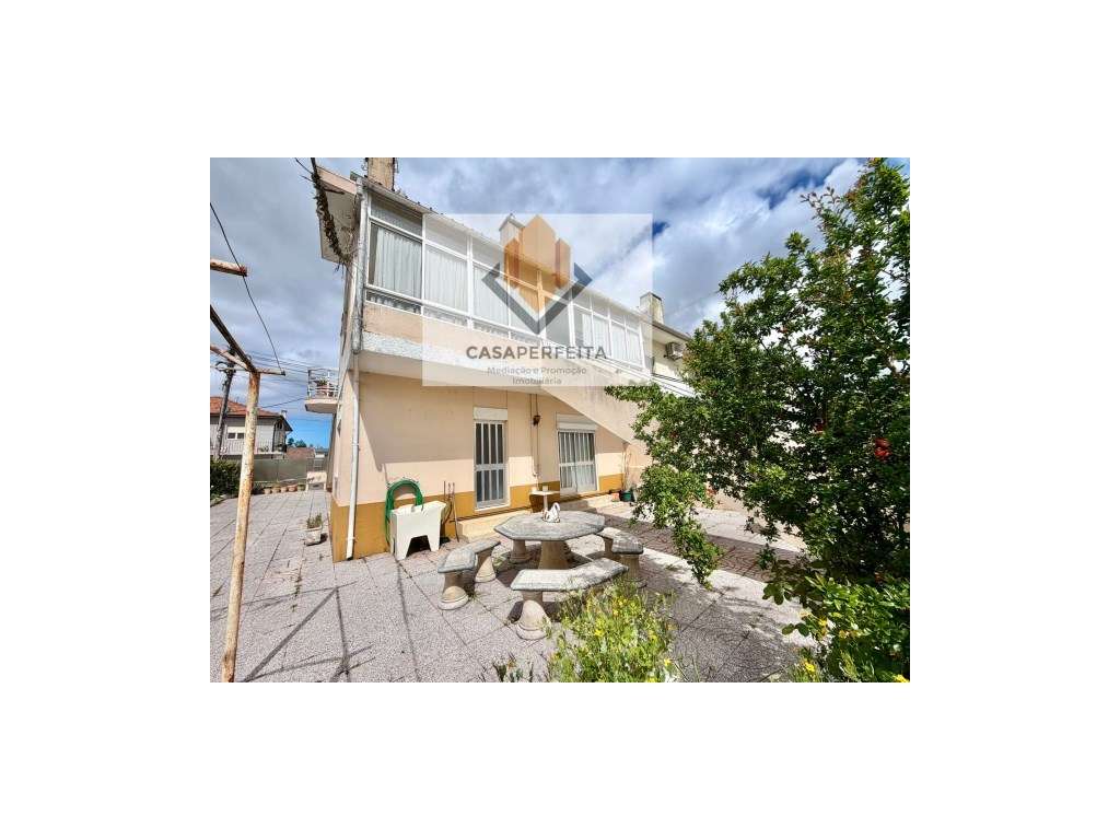 Andar Moradia T3 com Terreno - Avintes-7