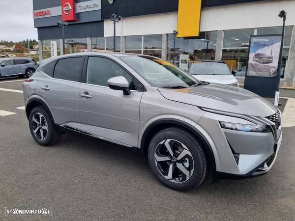 Nissan Qashqai 1.3 DIG-T N-Connecta - 3