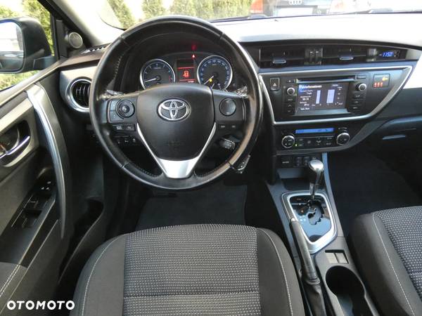 Toyota Auris 1.6 Valvematic Multidrive S Touring Sports Life - 27