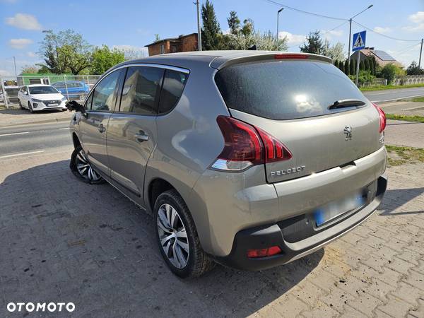 Peugeot 3008 e-HDi FAP 115 EGS6 Stop&Start Allure - 6