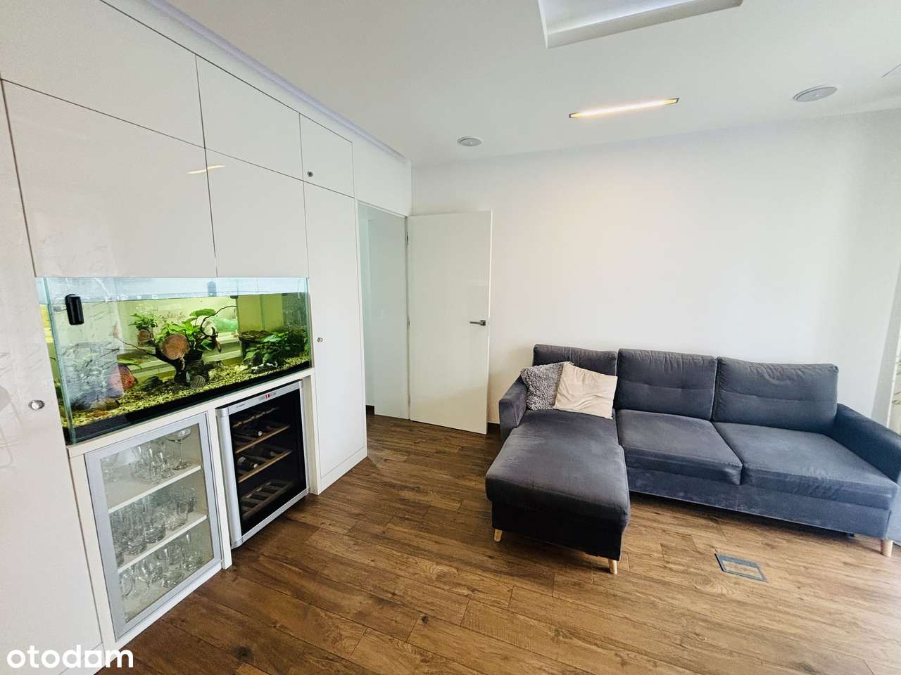 Ząbki 56 m2, 3-pok. wysoki standard, wyposażone + klimatyzacja, garaż-0