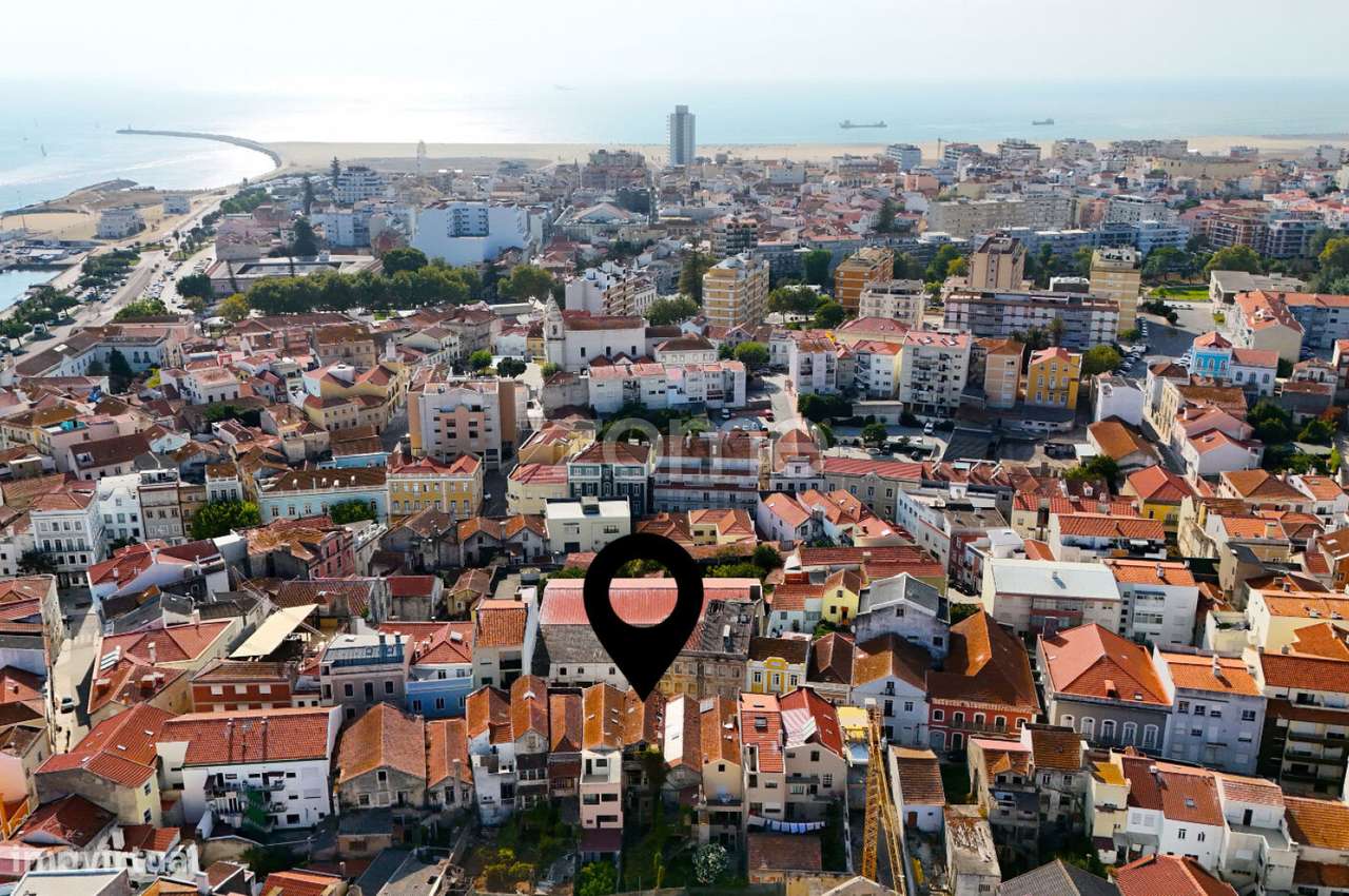 Moradia | 3 Pisos | Recuperar | Centro Histórico | Figueira da Foz - Grande imagem: 5/30