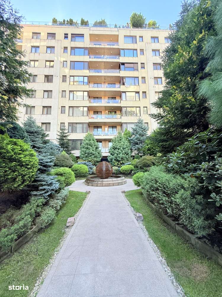 Studio spatios North Area Lake View -Herastrau-0