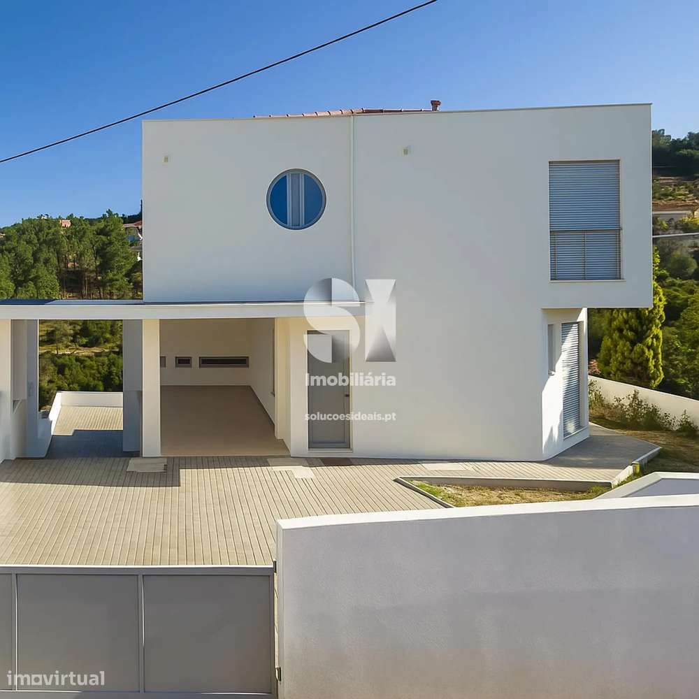 Moradia Isolada T4 - Grande imagem: 2/18