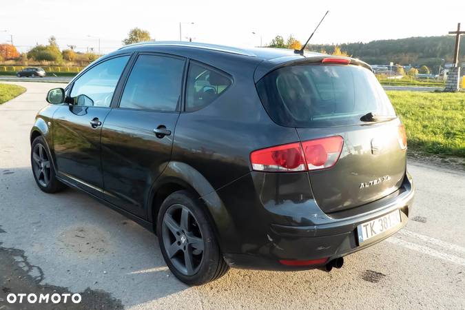 Seat Altea XL 2.0 TDI Style DSG - 4