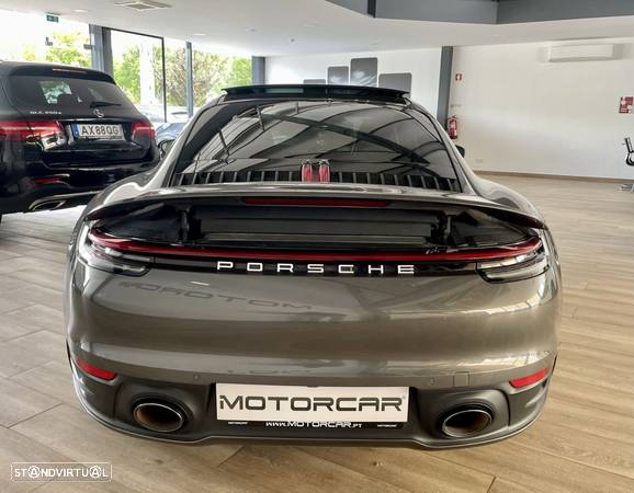 Porsche 992 - 7