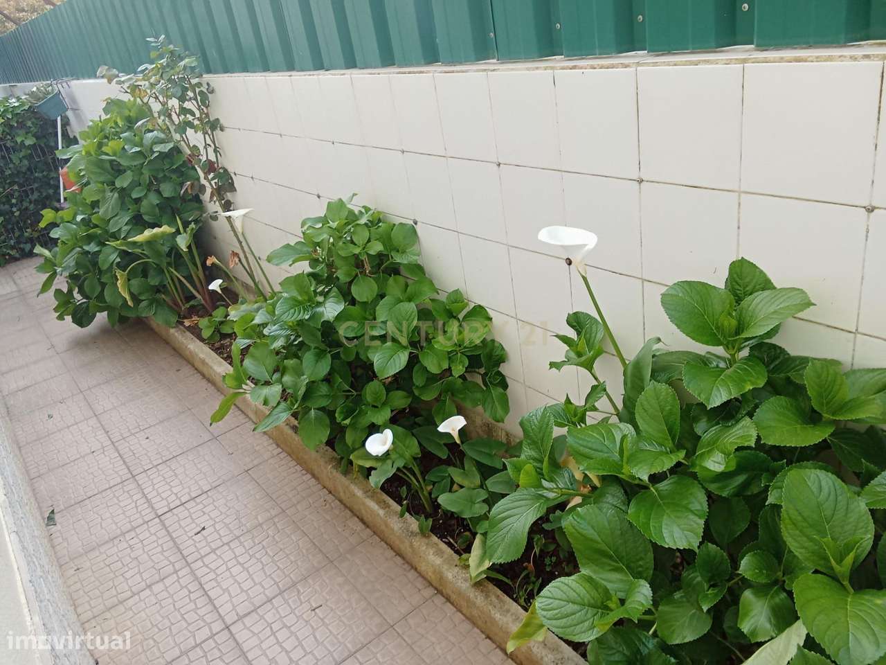 Moradia T4 Independente com garagem e jardim em Setúbal-47