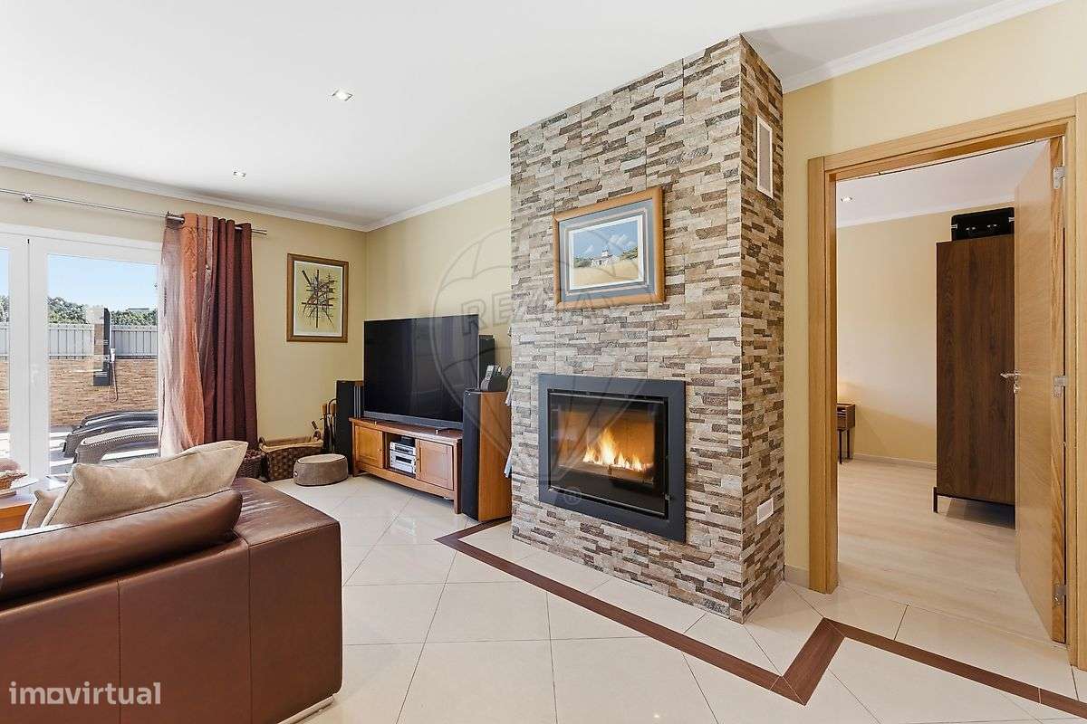 Moradia T4 para venda-25