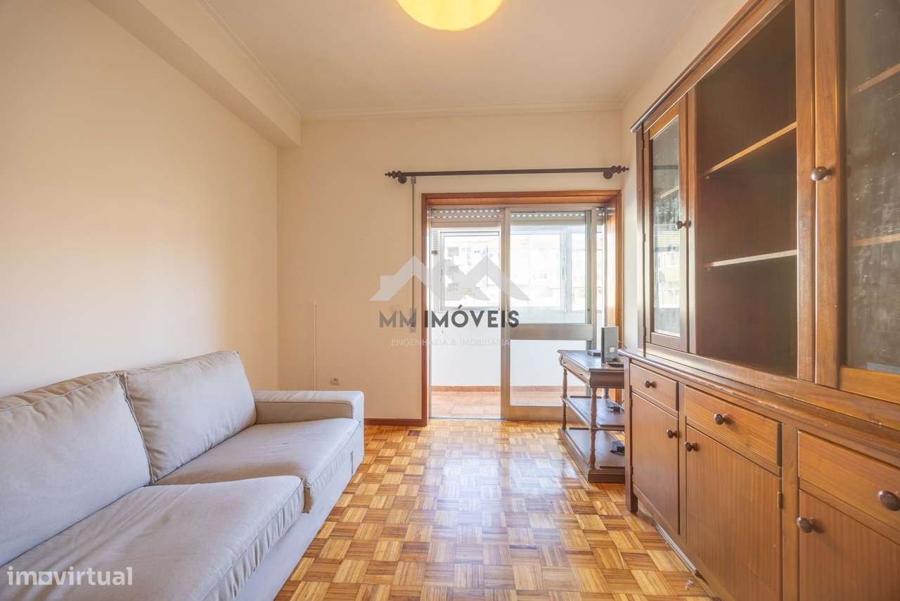 ApartamentoT1  | Arrendamento | Equipado| Mobilado | Constituição - Grande imagem: 3/12