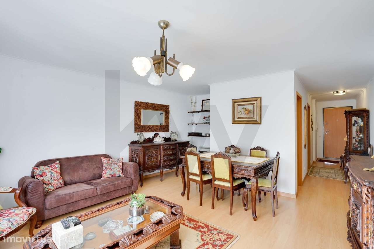 Apartamento T4 – 125m2, Arrecadação e 2 Lugares de Estacionamento | Sa - Grande imagem: 2/36