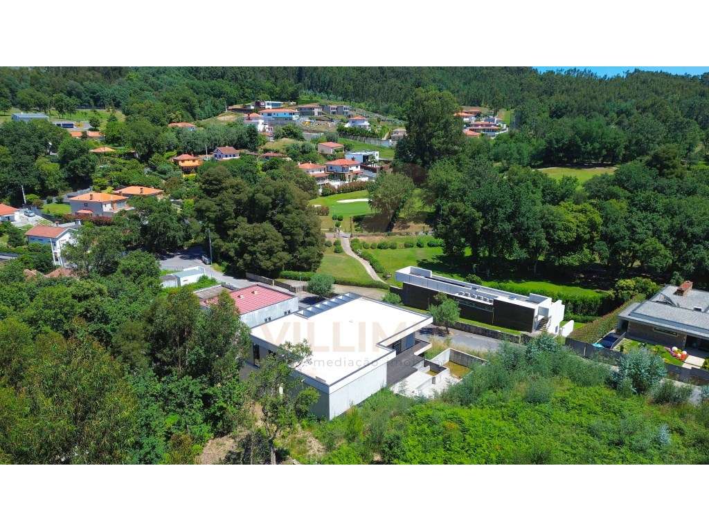 Moradia T4 de Luxo com Piscina | Campo de Golfe de Ponte de Lima-47