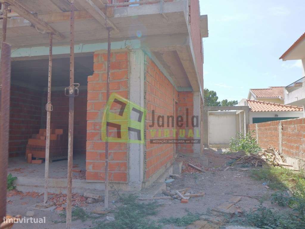 Moradia Geminada T3 em Construção | Fernão Ferro-4