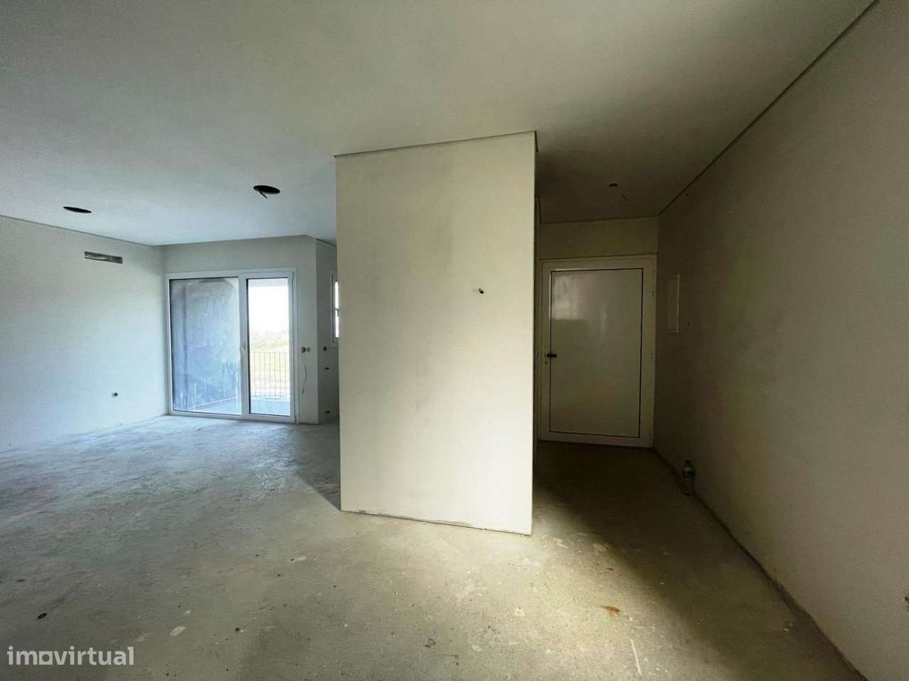 Moradia em Banda Nova V4 – Parada de Tibães, Localização Tranquil-3