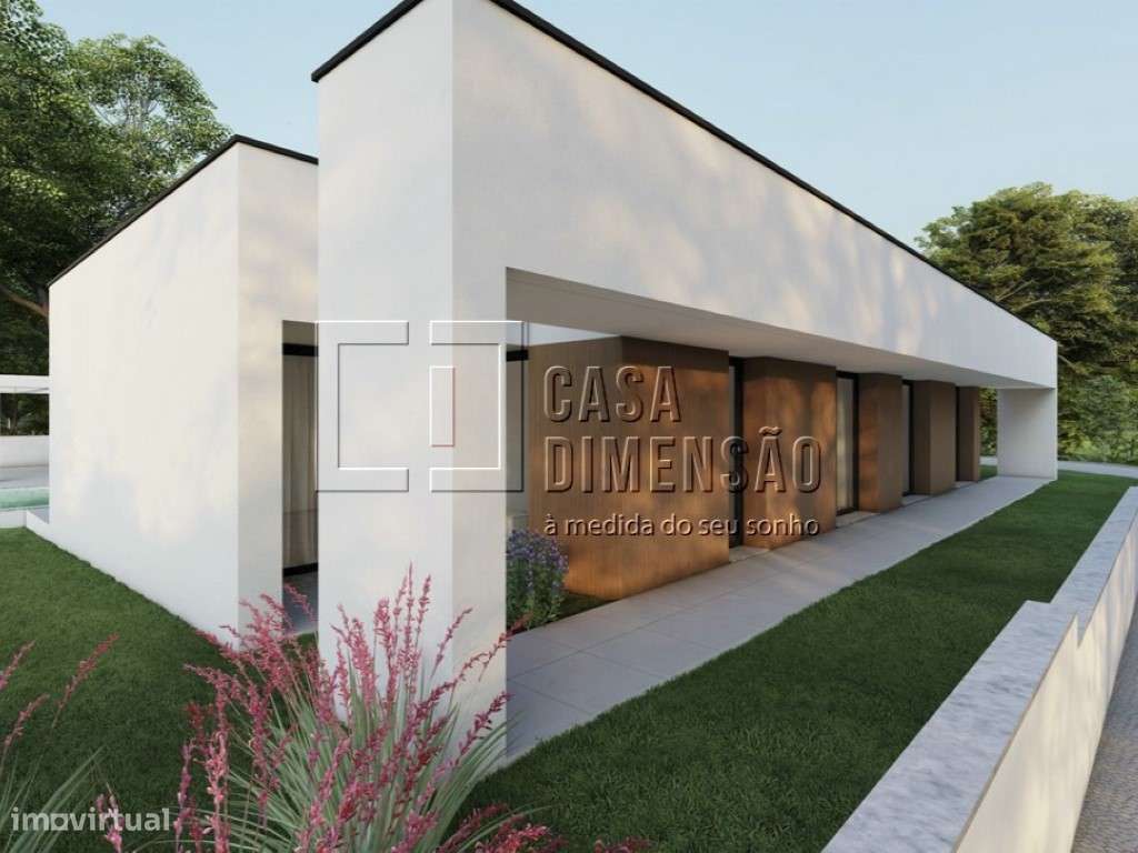 Moradia Térrea isolada de Arquitectura Moderna de tipologia T4 na z...-15