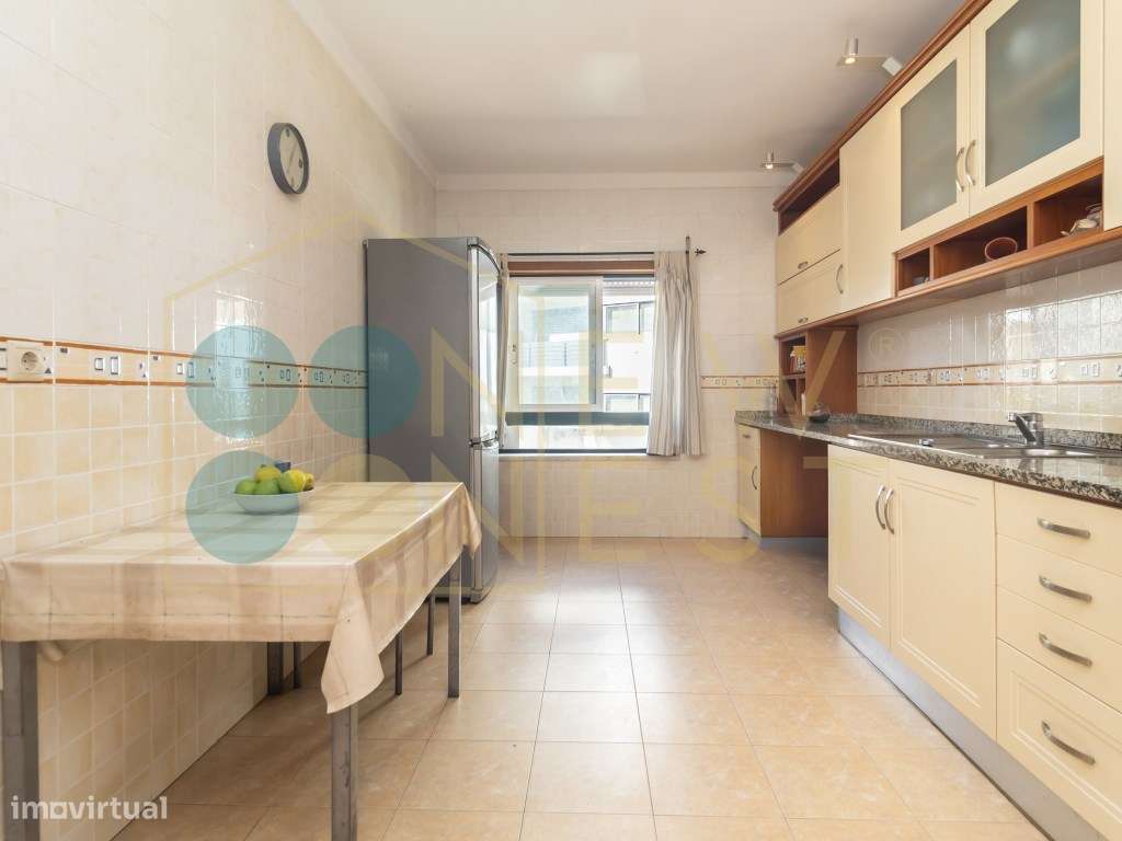 Apartamento T4 com 150m2 junto à Estrada das Machadas | Setúbal-7